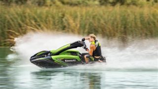 Kawasaki SX-R i grön färg