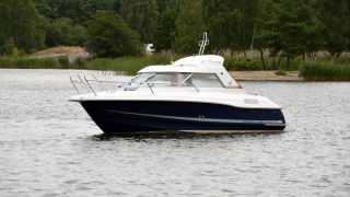 Uttern C66 sedd från sidan