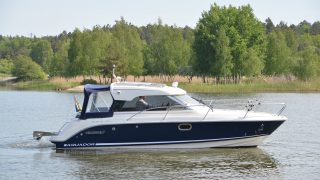 Aquador 23 HT sedd från sidan