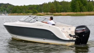 Uttern T57 sedd från sidan