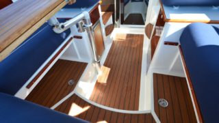 Aquador 23 HT interiör