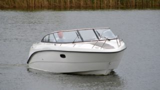 AMT 230 DC i bild snett framifrån