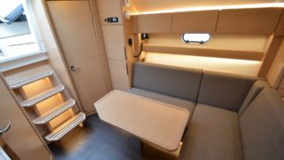 Bavaria 33 S HT invändigt