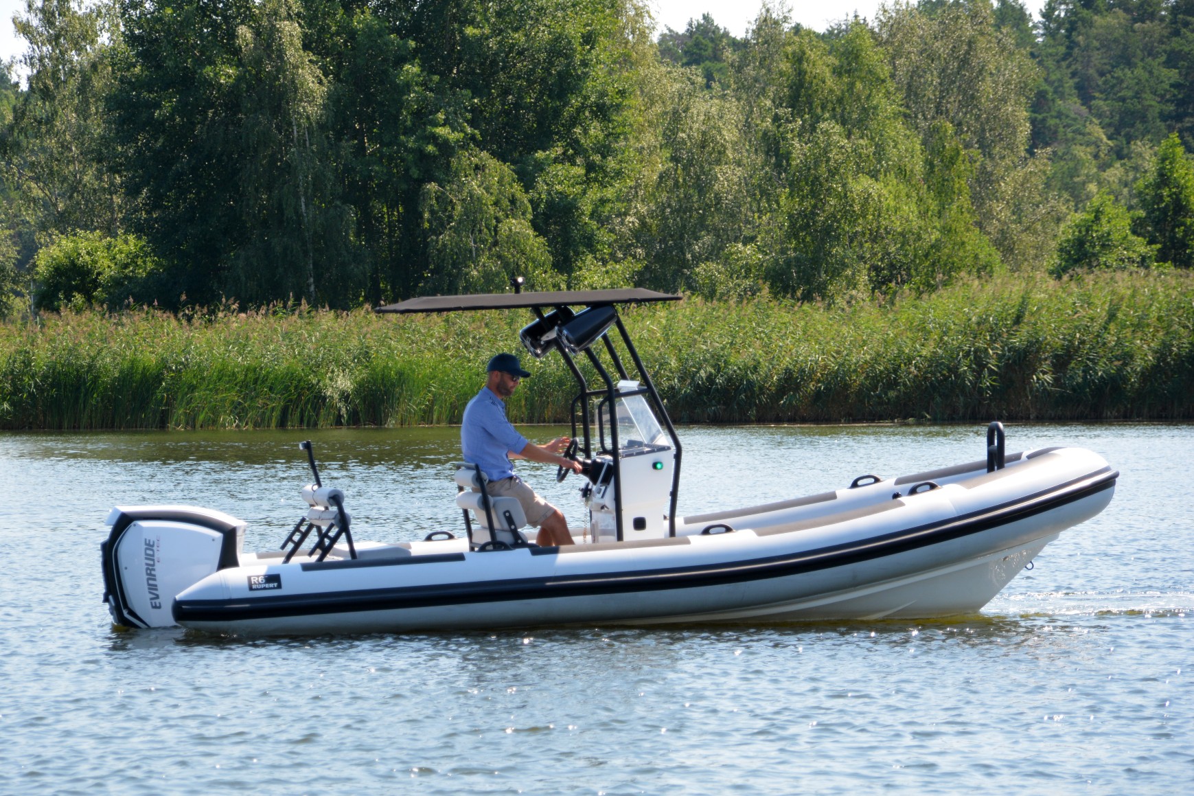 Rupert R6 | Seacastle