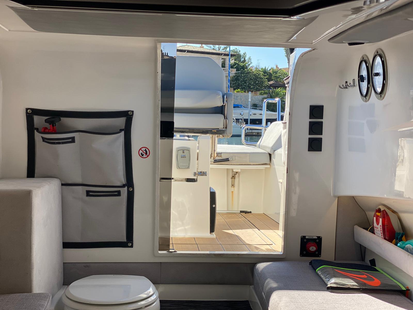 Agapi 800 | Seacastle