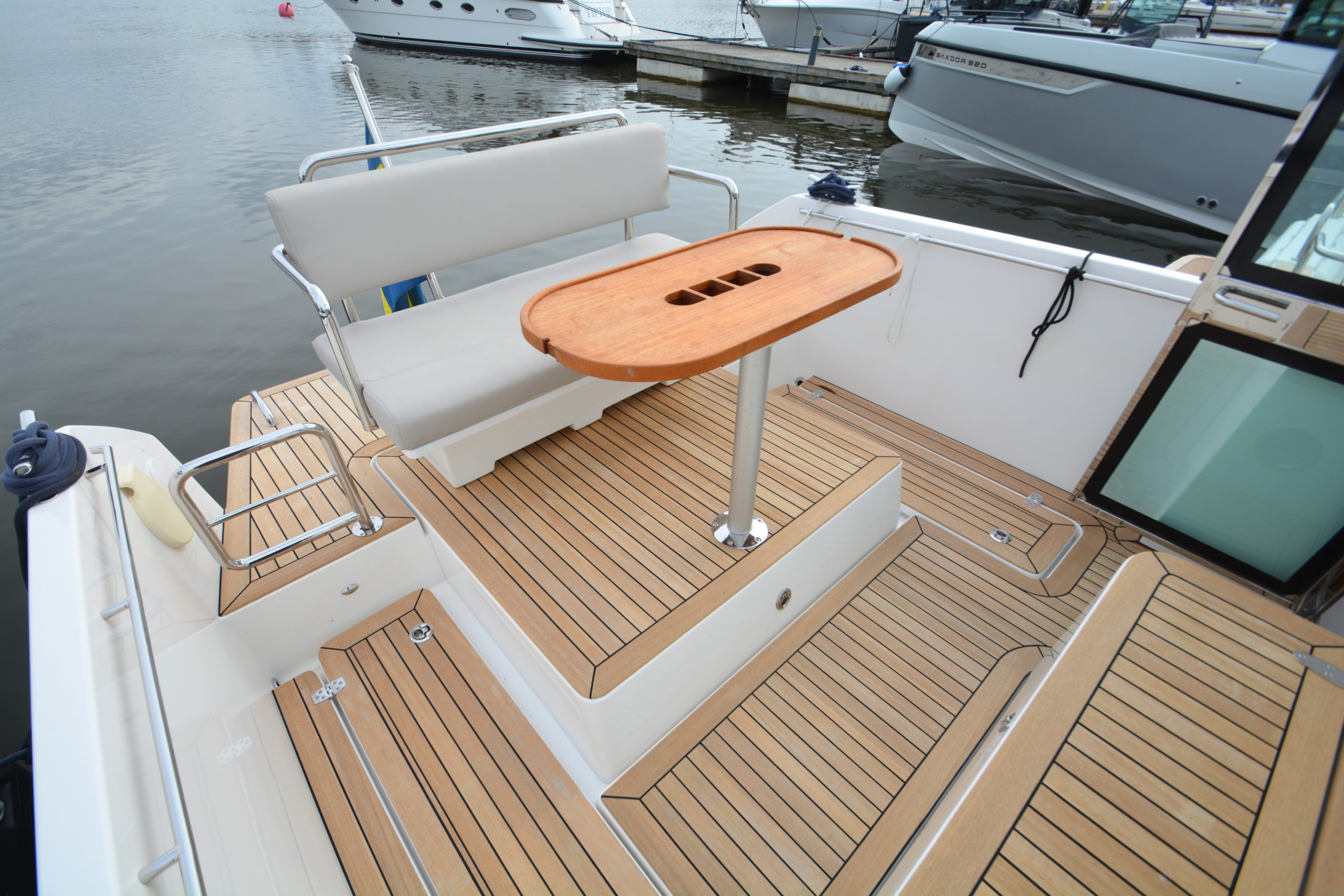 Delta 290 SW | Seacastle